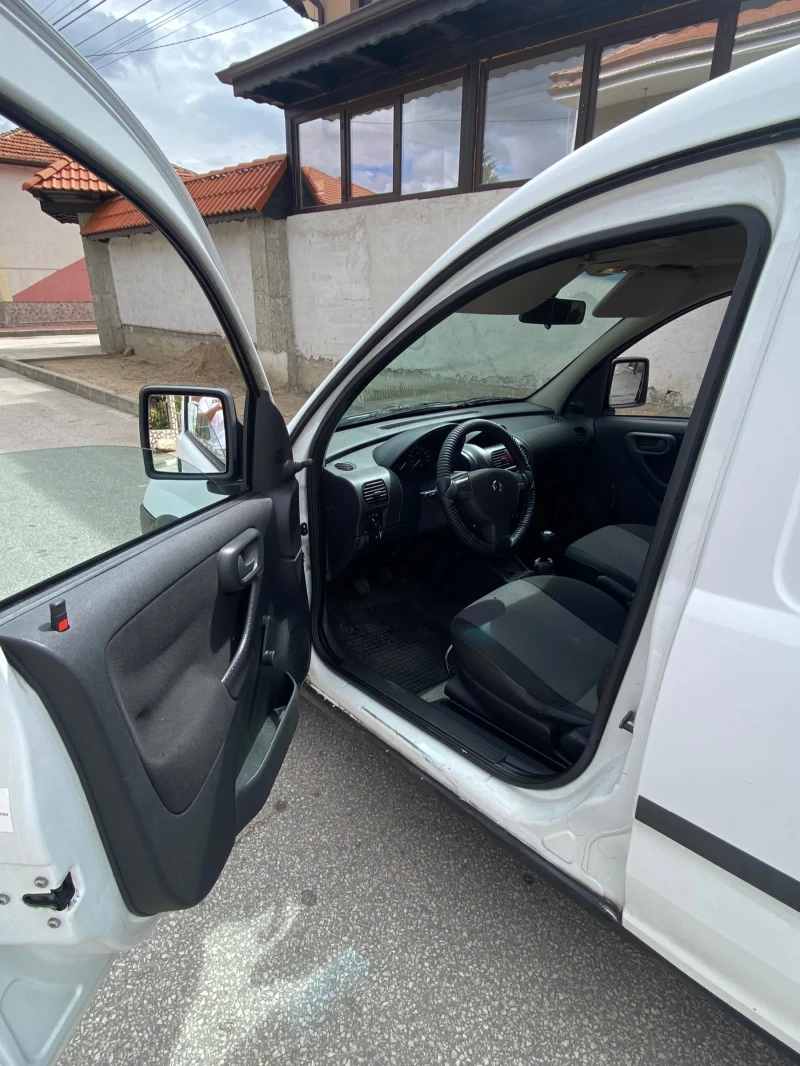 Opel Combo, снимка 11 - Автомобили и джипове - 47204736