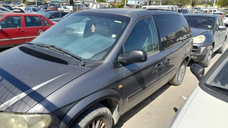 Chrysler Voyager, снимка 5 - Автомобили и джипове - 47507413