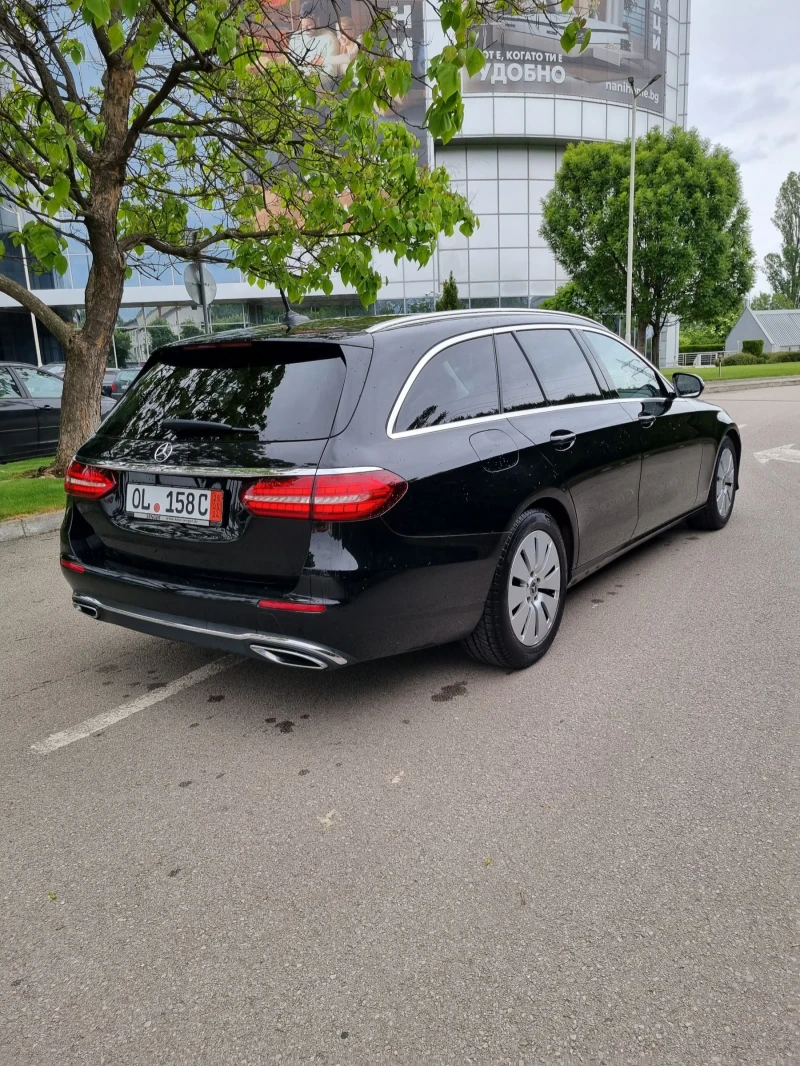 Mercedes-Benz E 200, снимка 4 - Автомобили и джипове - 47614829