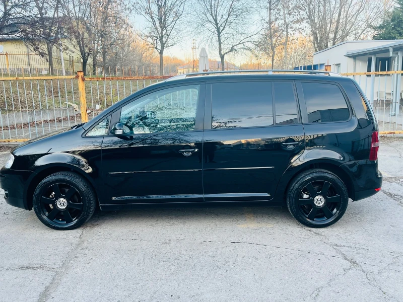 VW Touran 2.0 TDI HIGHLINE KLIMATRONIK, снимка 6 - Автомобили и джипове - 48411162