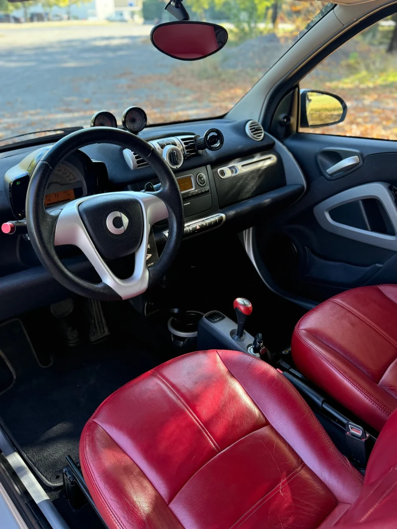 Smart Fortwo CDI/ АВТОМАТИК/ КЛИМАТИК/EURO5B, снимка 6 - Автомобили и джипове - 52158343