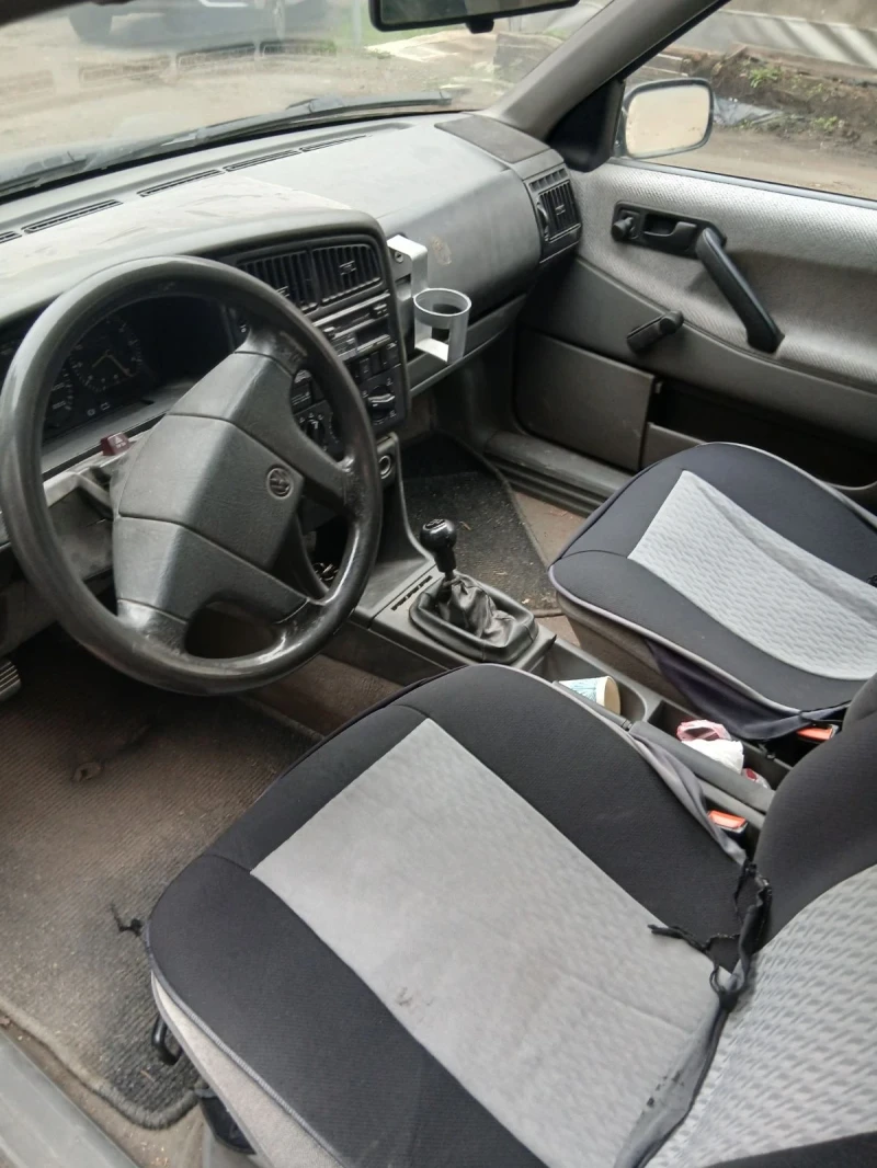 VW Passat, снимка 2 - Автомобили и джипове - 52420068