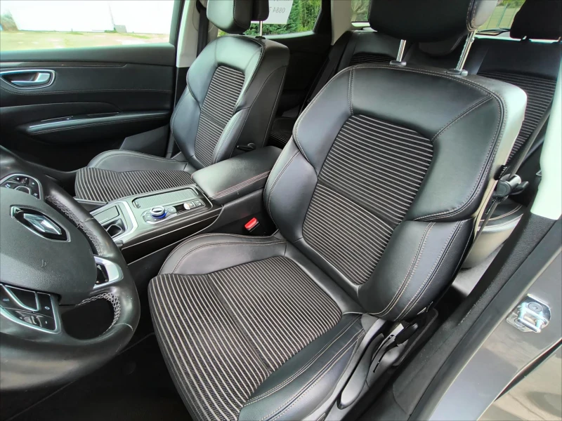 Renault Talisman 2018 1.6 TCe 150, снимка 10 - Автомобили и джипове - 52812532