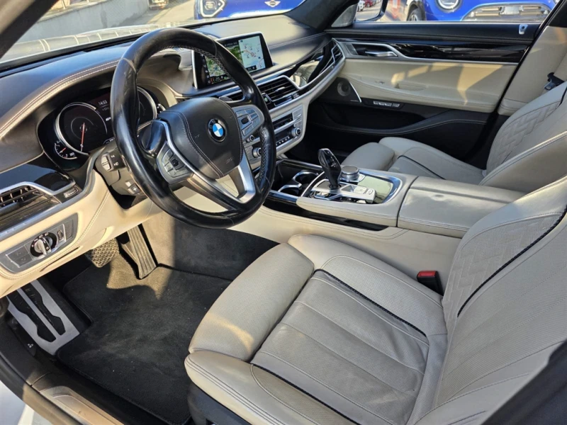 BMW 740 xDrive iPerformance, снимка 6 - Автомобили и джипове - 52967009