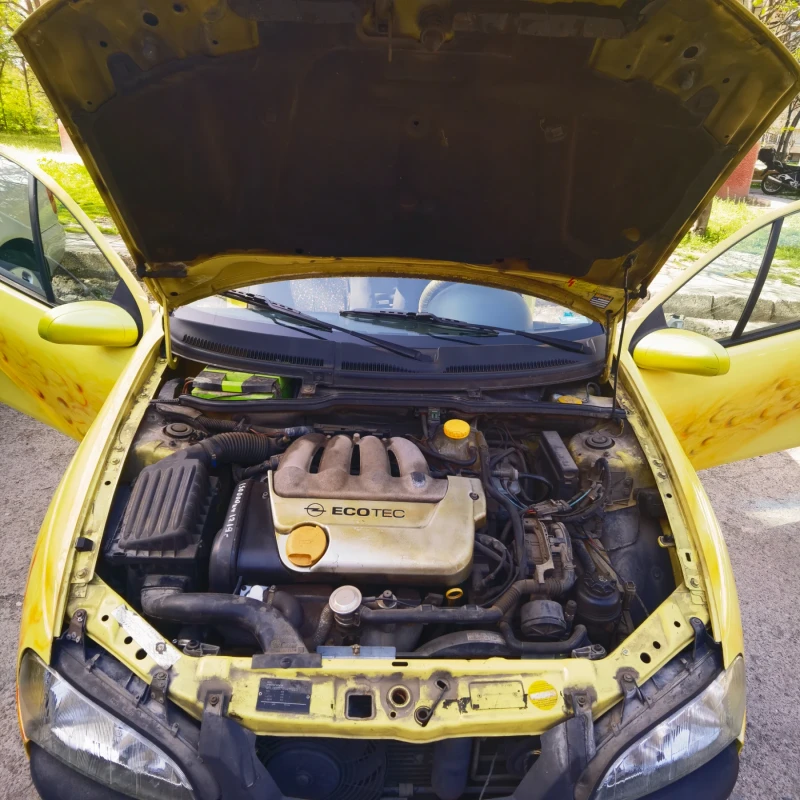 Opel Tigra 1.4, снимка 6 - Автомобили и джипове - 53063795