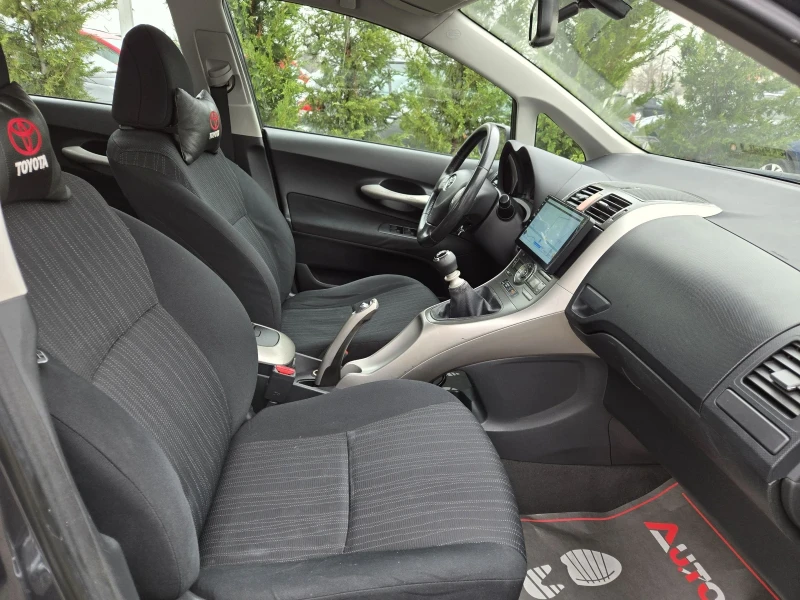 Toyota Auris 2.0D4d-126кс= 6ск= KEYLESS= NAVI= КСЕНОН= КЛИМАТРО, снимка 15 - Автомобили и джипове - 53219984