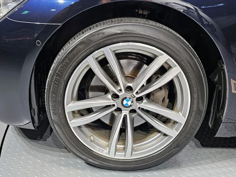 BMW 740 D xDrive M Sports - изображение 5