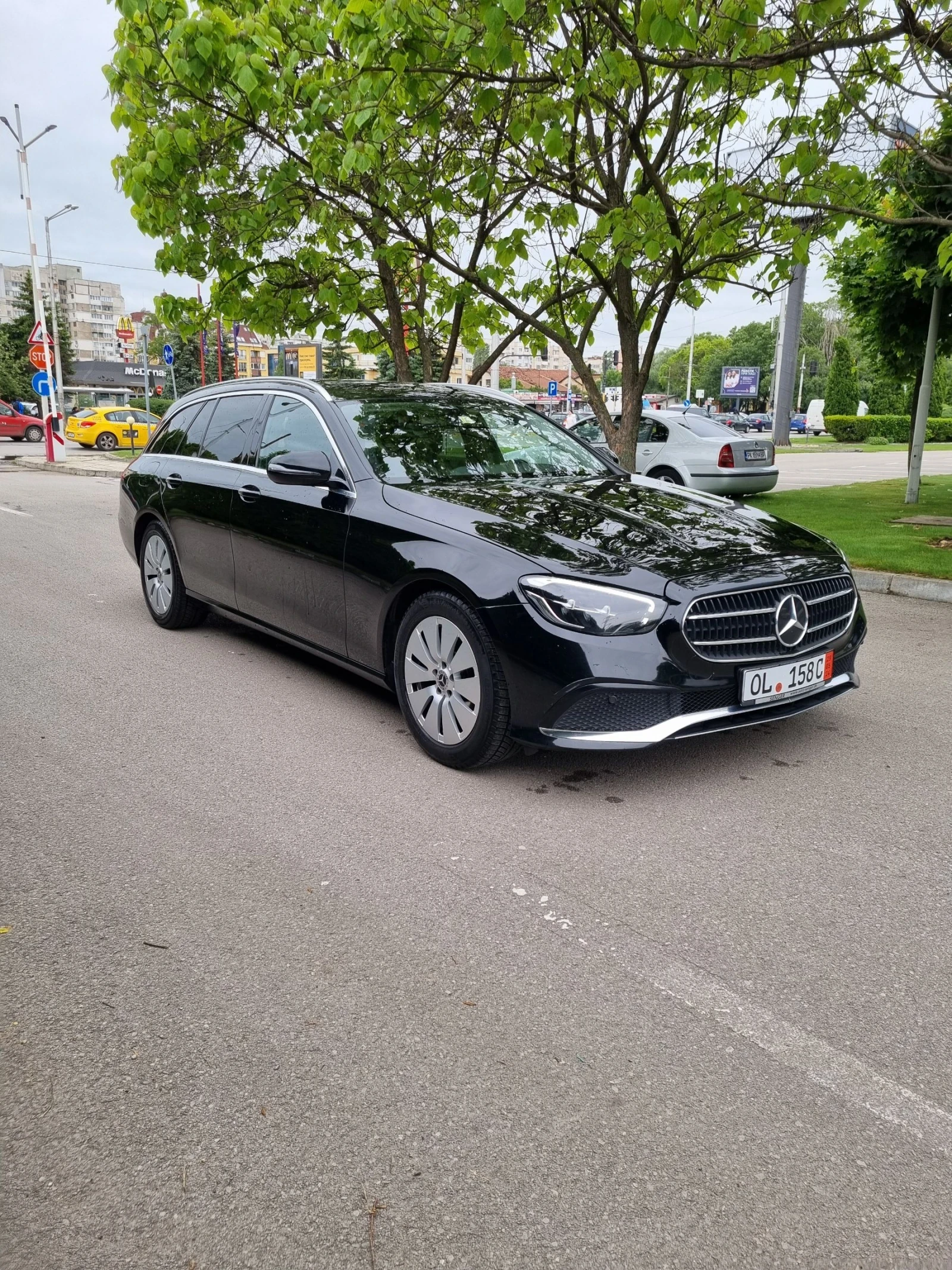 Mercedes-Benz E 200  - изображение 7