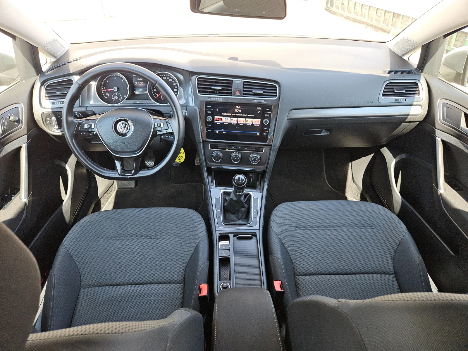 VW Golf 1.6TDI/FACE/ДИСТРОНИК/NAVI/CARPLAY/БЛУТУТ/EURO 6B - изображение 10