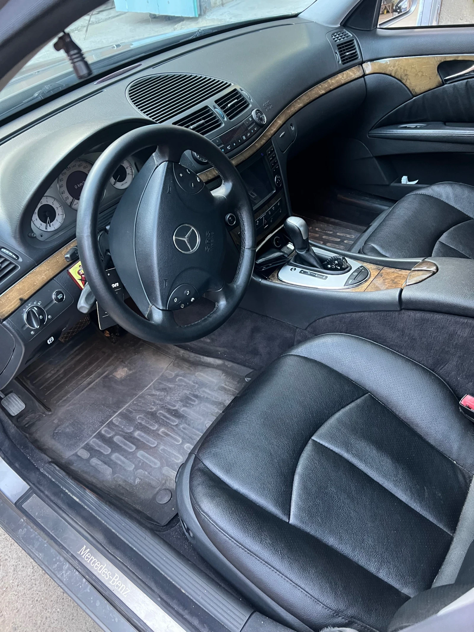 Mercedes-Benz E 320 Mercedes Benz E320 4x4 LPG - изображение 6