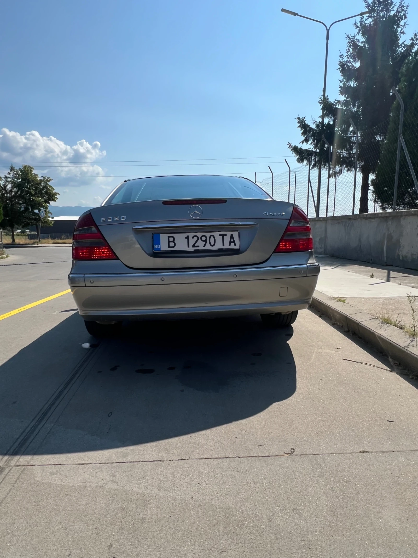 Mercedes-Benz E 320 Mercedes Benz E320 4x4 LPG - изображение 3