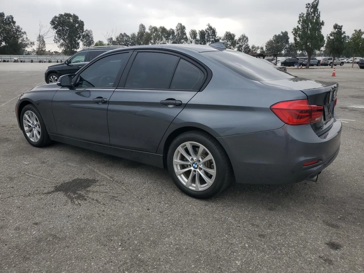 BMW 320 320 I - изображение 2