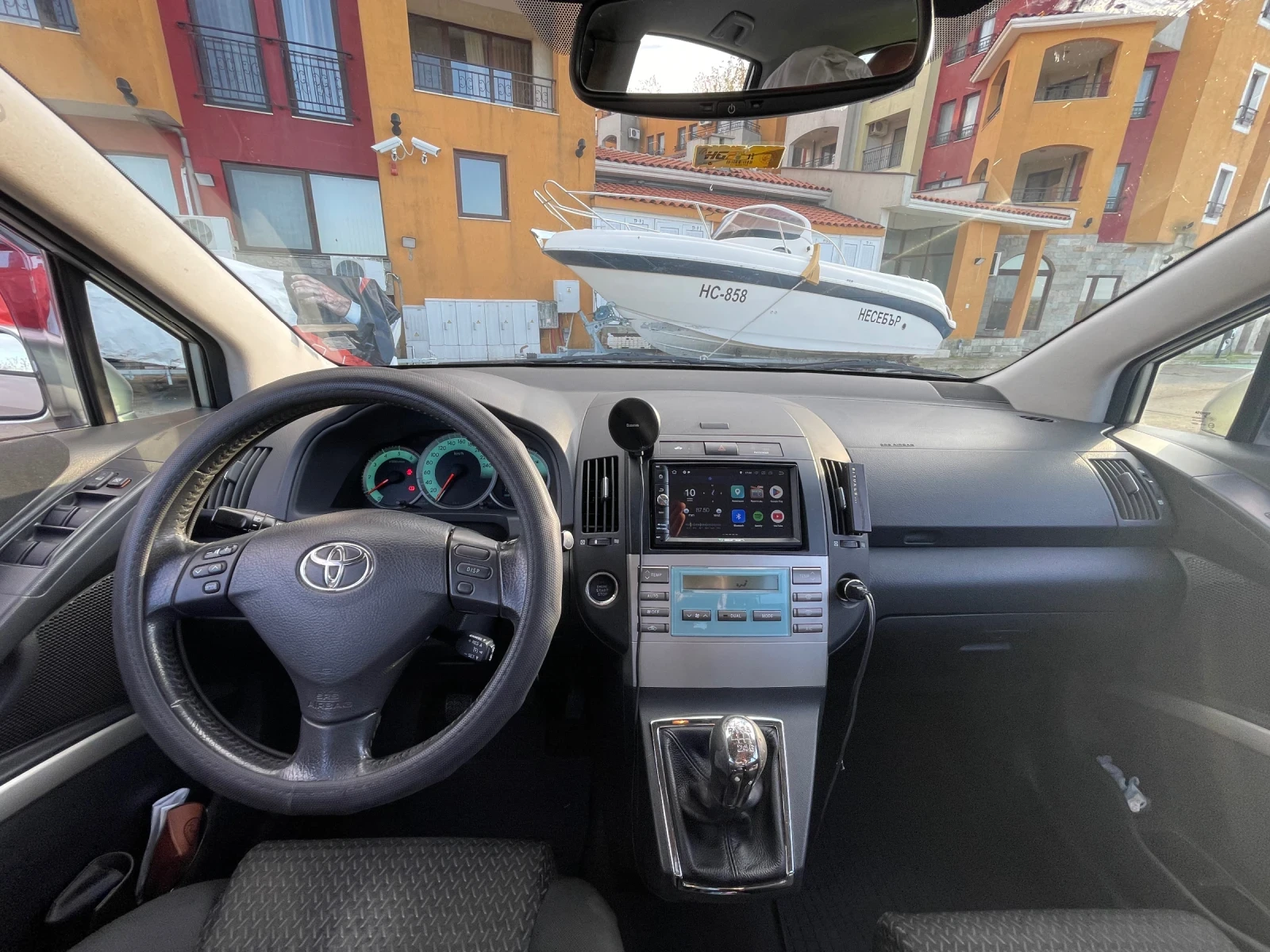 Toyota Corolla verso  - изображение 9