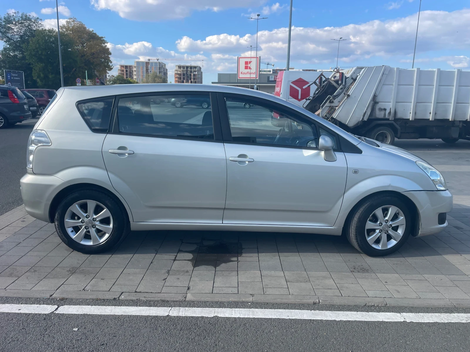 Toyota Corolla verso  - изображение 4