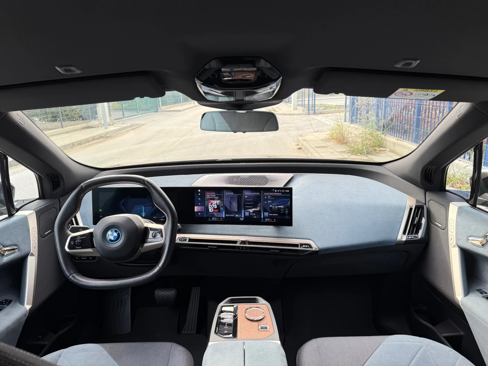 BMW iX xDrive40/326HP/LASER/360/HarmanKardon/HeadUP/ - изображение 7