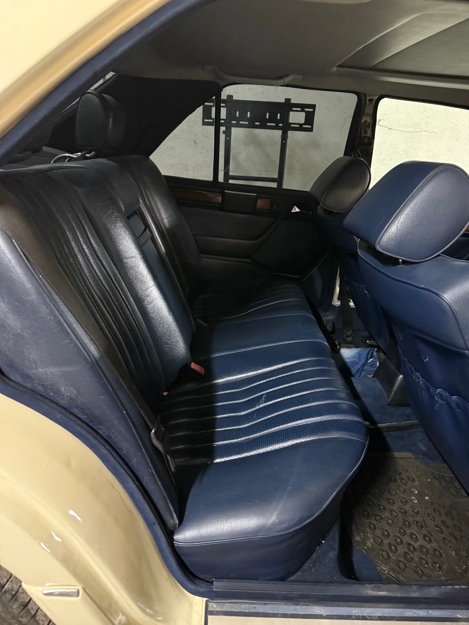 Mercedes-Benz 124 3.0 D | Mobile.bg   6