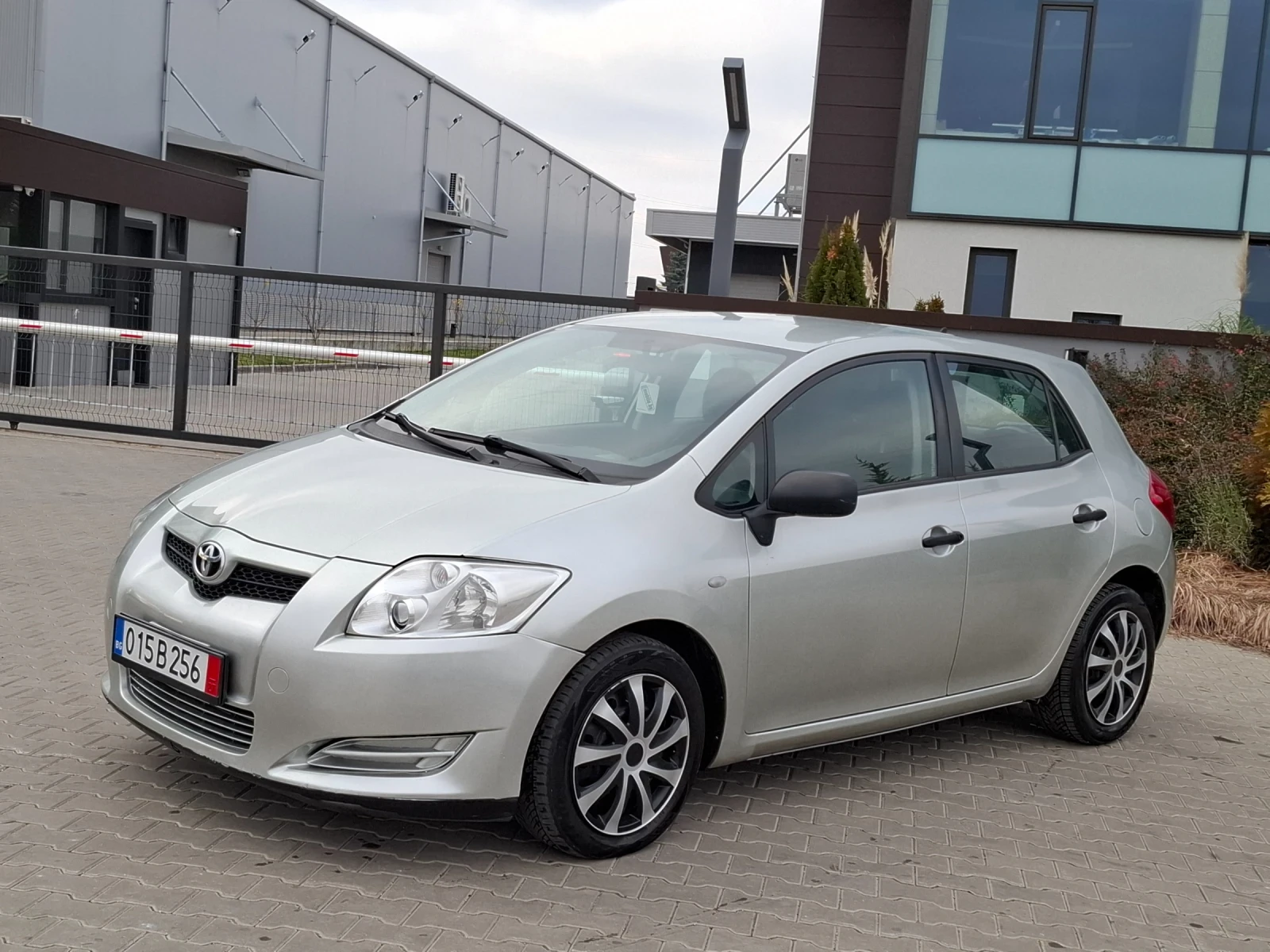 Toyota Auris 1.4VVT-I* (97��)* FACELIFT* * ��� ����* *  | Mobile.bg � ����������� 14
