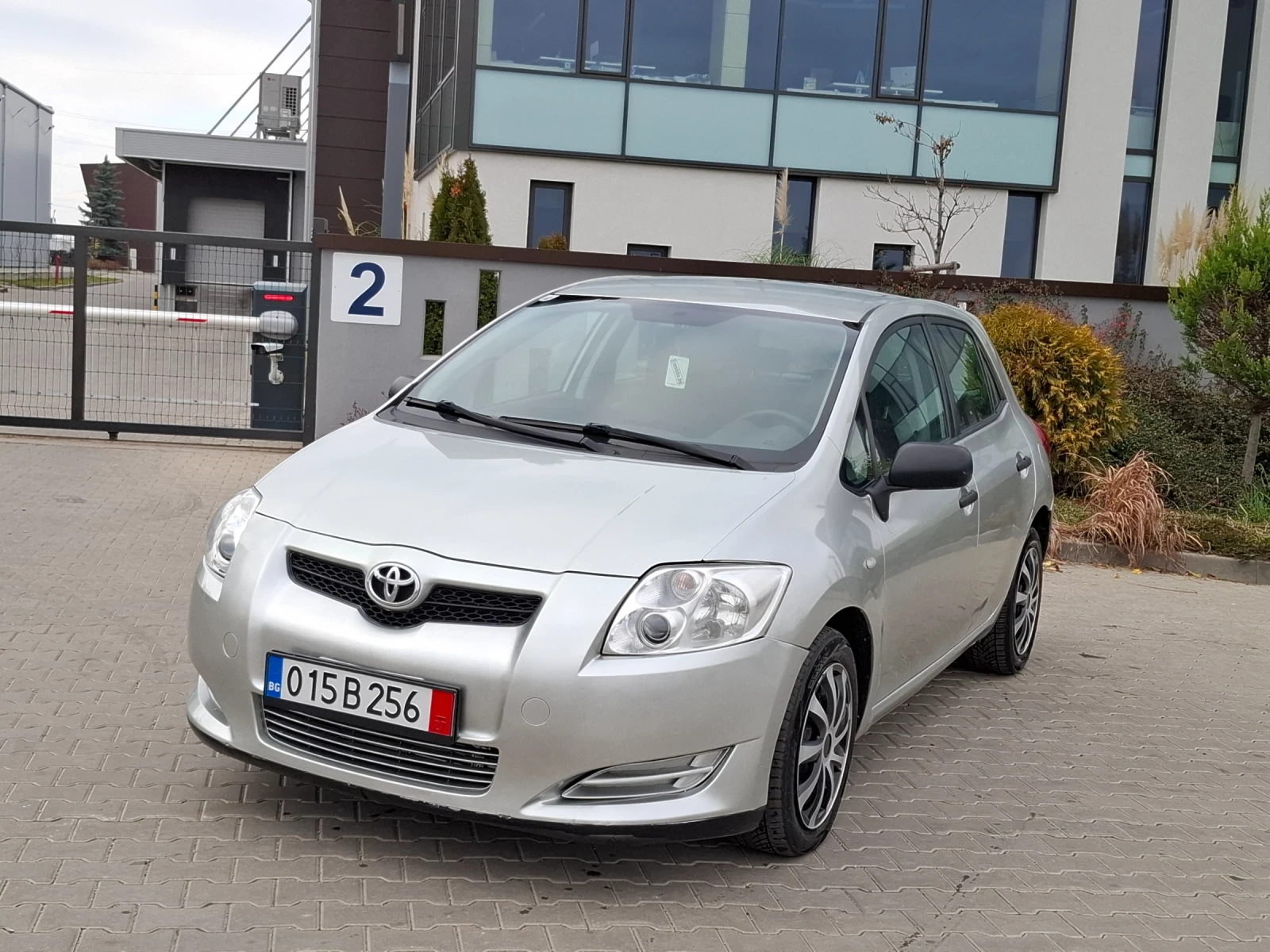 Toyota Auris 1.4VVT-I* (97��)* FACELIFT* * ��� ����* *  | Mobile.bg � ����������� 10