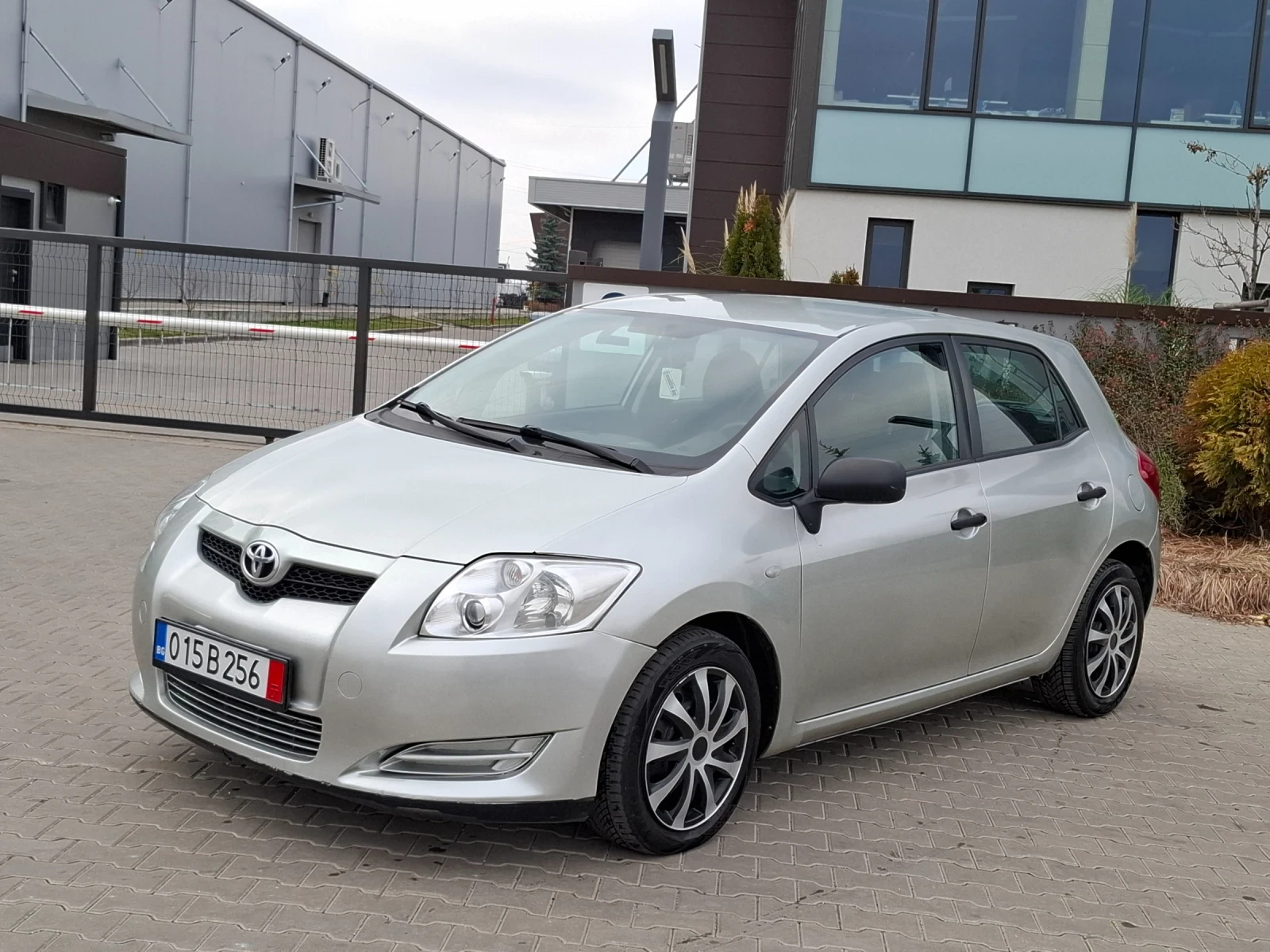 Toyota Auris 1.4VVT-I* (97��)* FACELIFT* * ��� ����* *  | Mobile.bg � ����������� 13