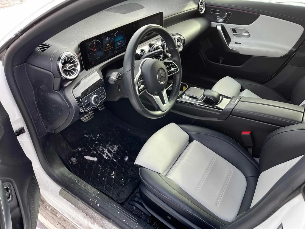Mercedes-Benz CLA 250 2020 * CARFAX * БЕЗ ПЪРВОНАЧАЛНА ВНОСКА - изображение 7