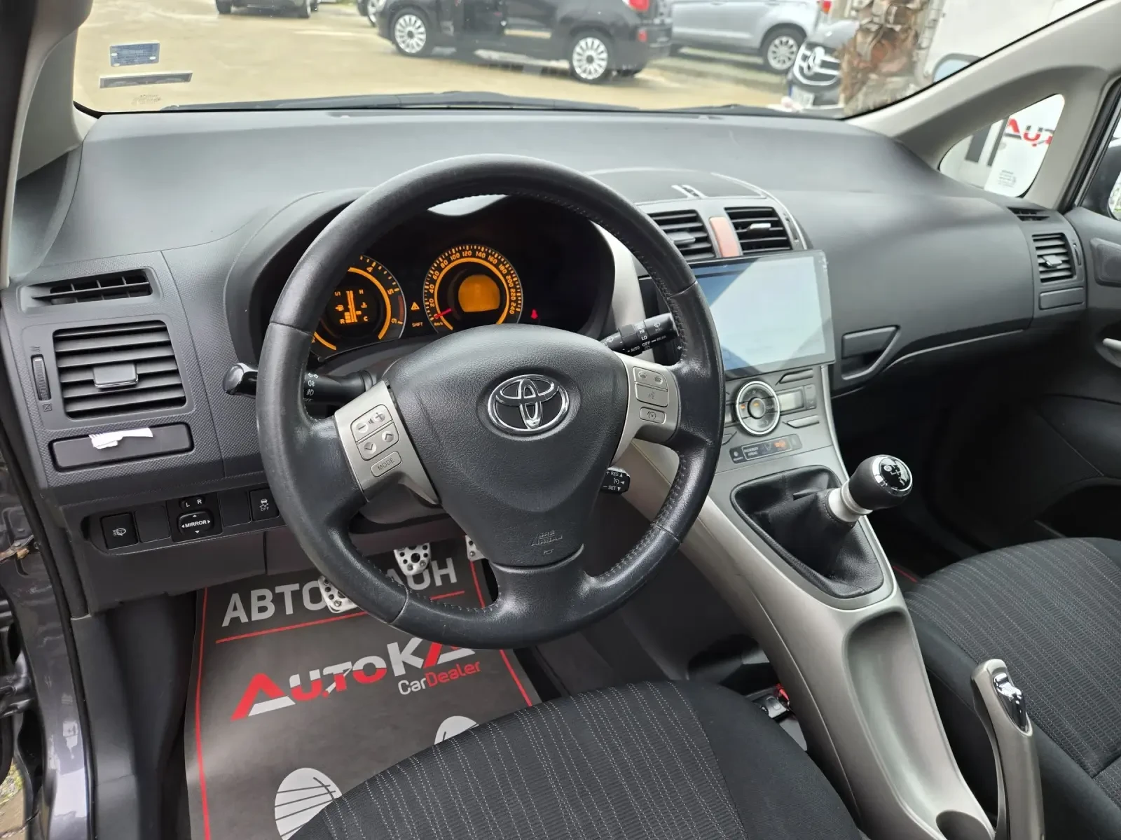 Toyota Auris 2.0D4d-126кс= 6ск= KEYLESS= NAVI= КСЕНОН= КЛИМАТРО - изображение 8