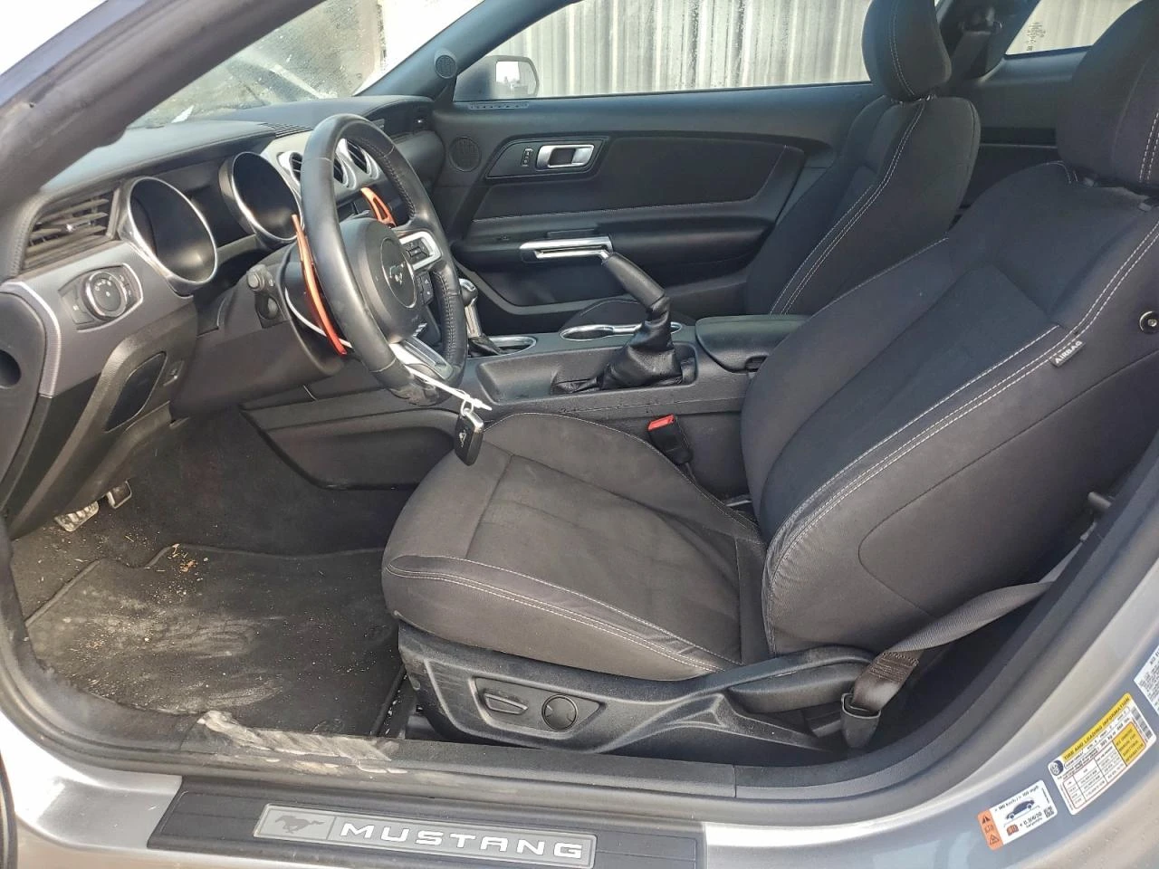 Ford Mustang GT* 5.0* V8* ПОДГРЕВ* КАМЕРА* КЕЙЛЕС*  - изображение 9