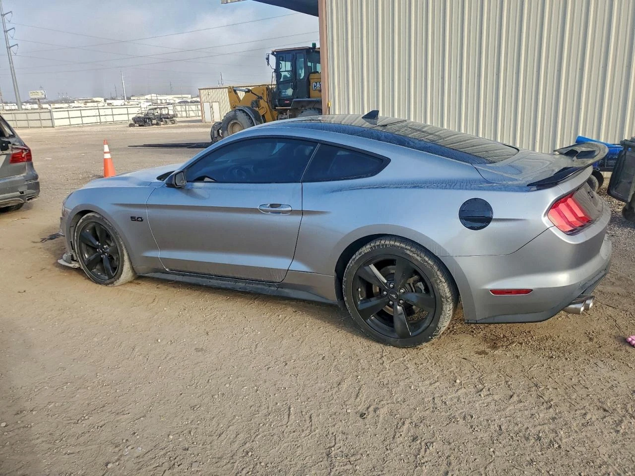 Ford Mustang GT* 5.0* V8* ПОДГРЕВ* КАМЕРА* КЕЙЛЕС*  - изображение 4