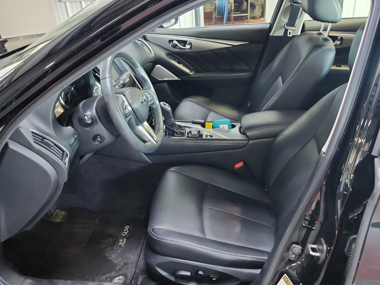 Infiniti Q50 * * CARFAX * * АВТО КРЕДИТ * * , снимка 6 - Автомобили и джипове - 54032405