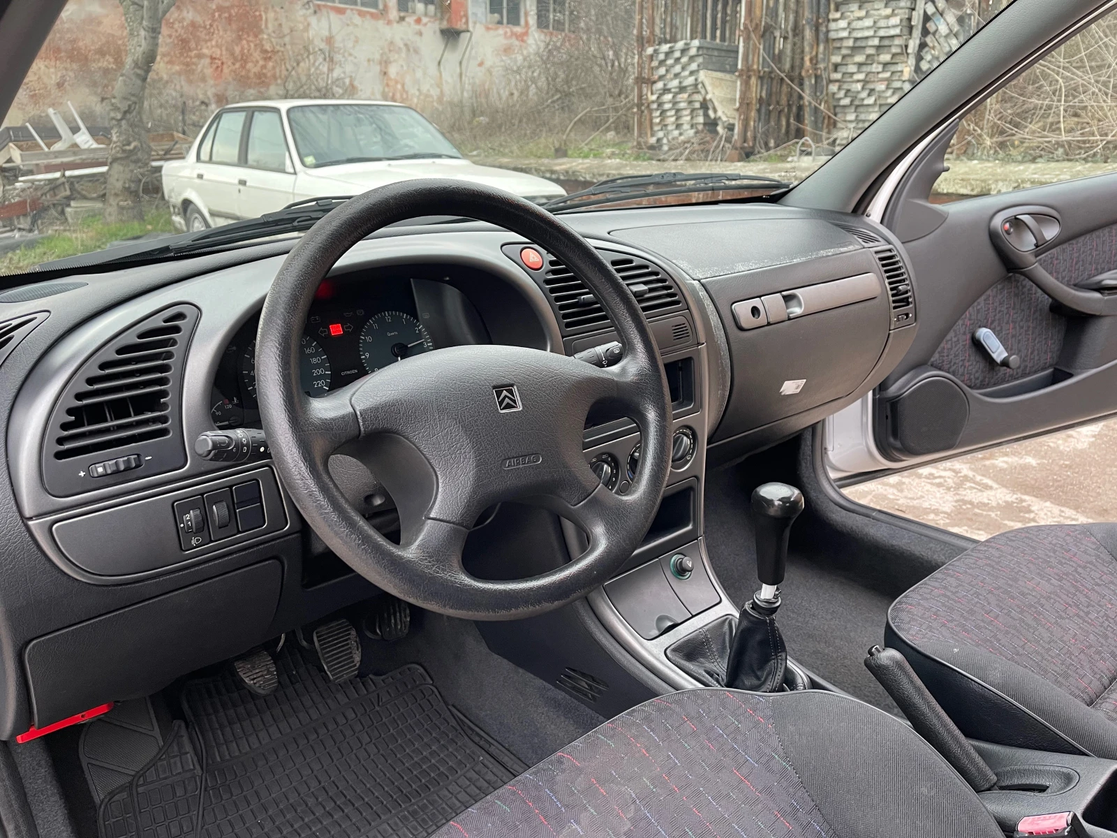 Citroen Xsara 1.4, снимка 12 - Автомобили и джипове - 54324097