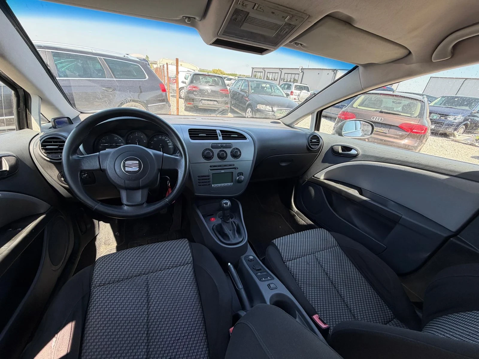 Seat Leon 1.9 TDI 105 , снимка 9 - Автомобили и джипове - 54441334
