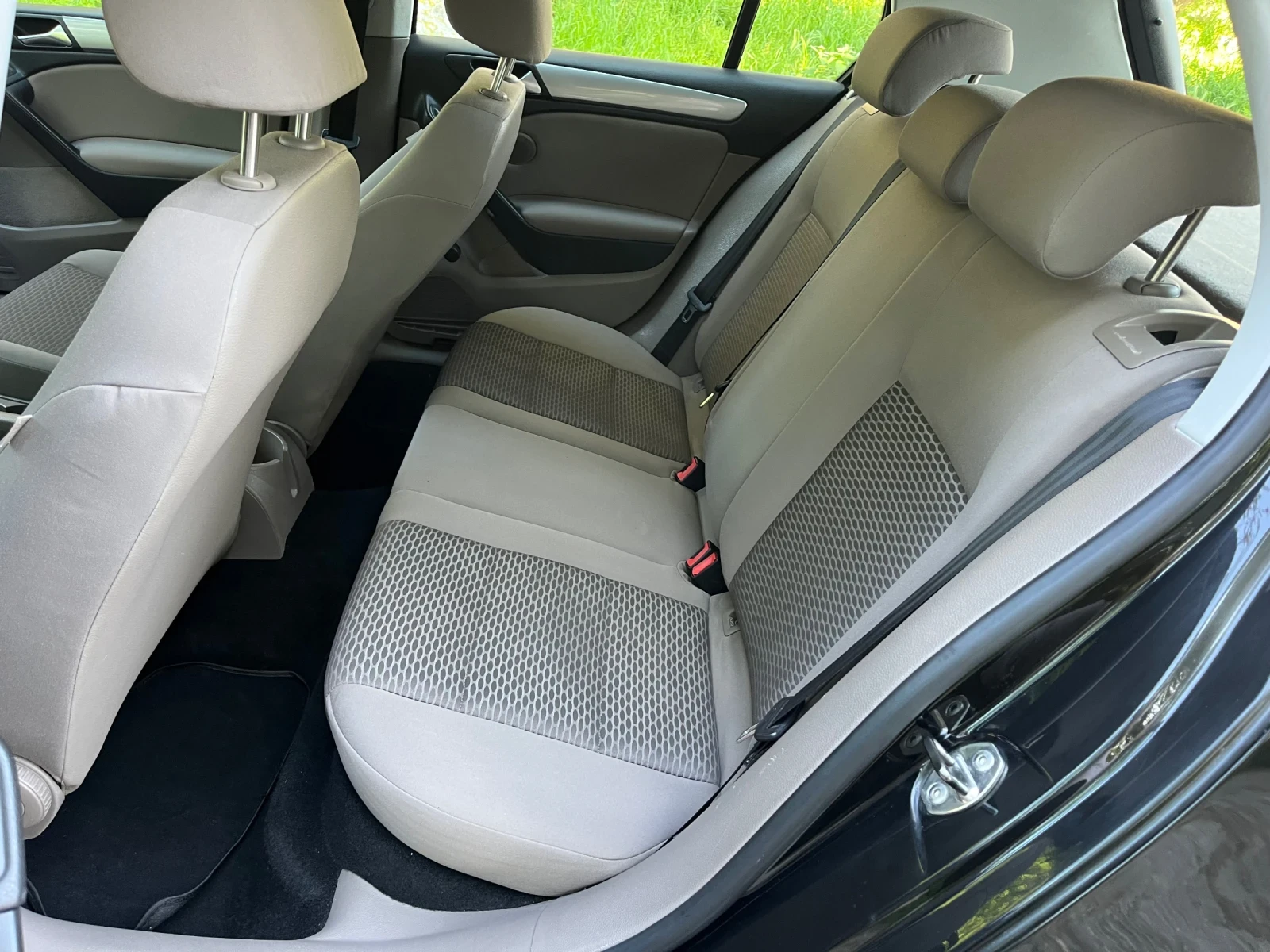 VW Golf 1.4i* 140000km* TOP!!!!, снимка 12 - Автомобили и джипове - 54480633