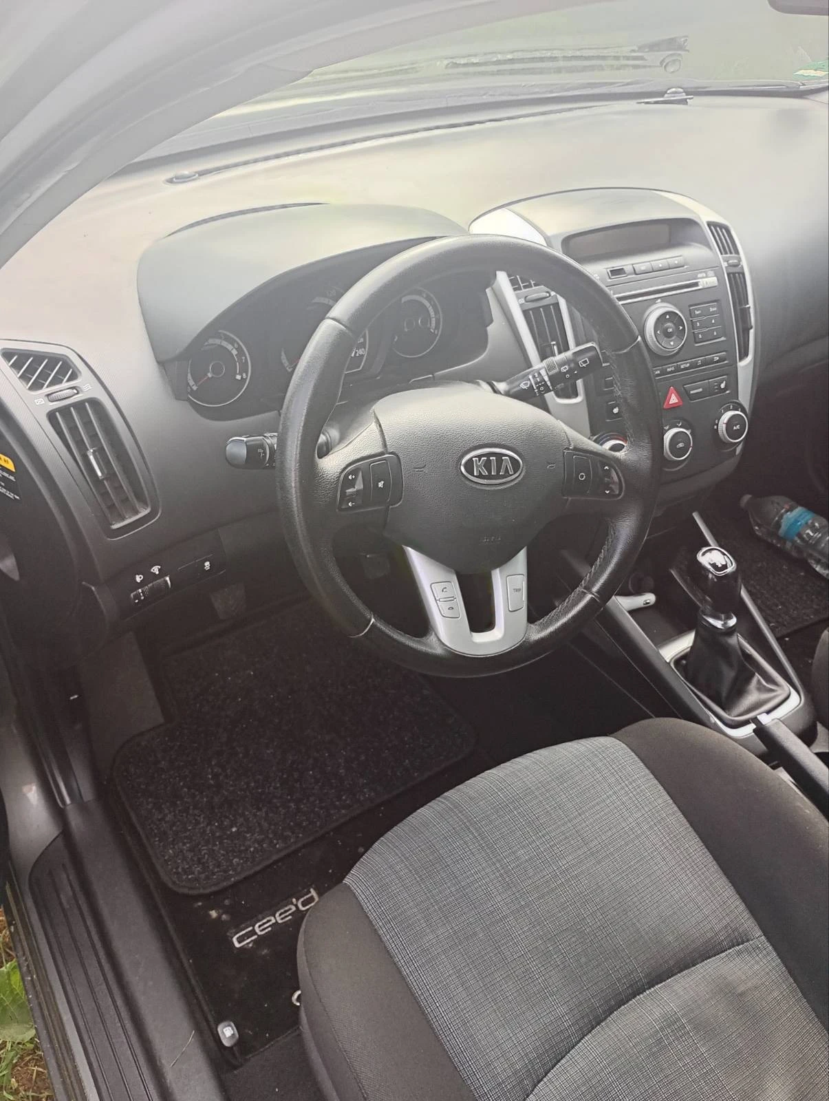 Kia Ceed, снимка 4 - Автомобили и джипове - 54680121