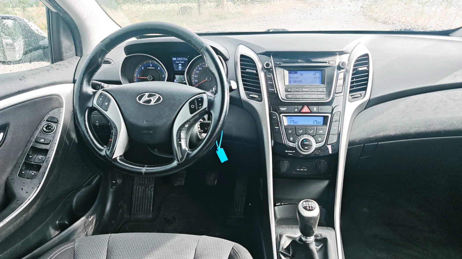 Hyundai I30 1.6CRDI, снимка 6 - Автомобили и джипове - 54946497