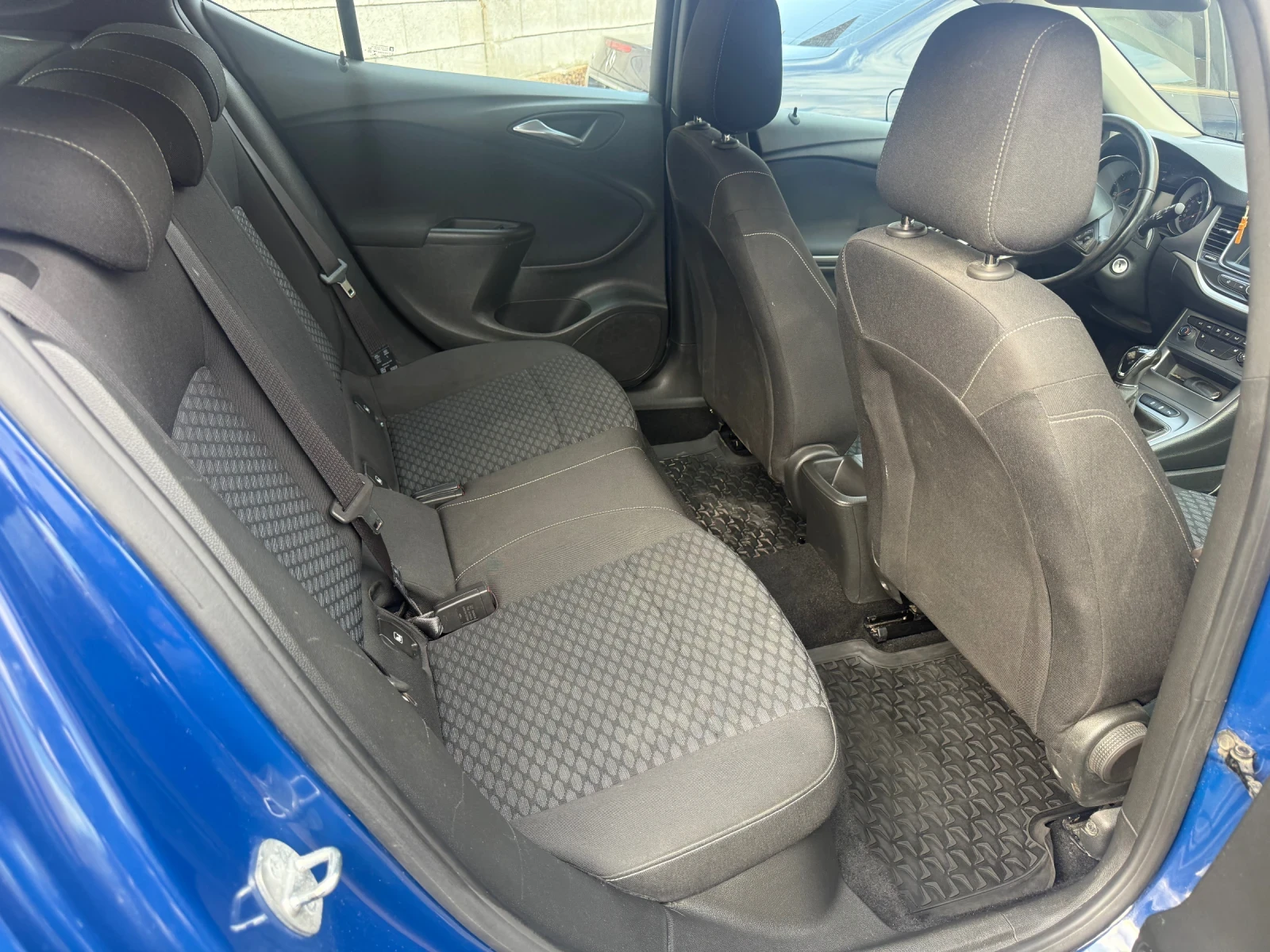 Opel Astra 1.0-105kc, снимка 17 - Автомобили и джипове - 55192568