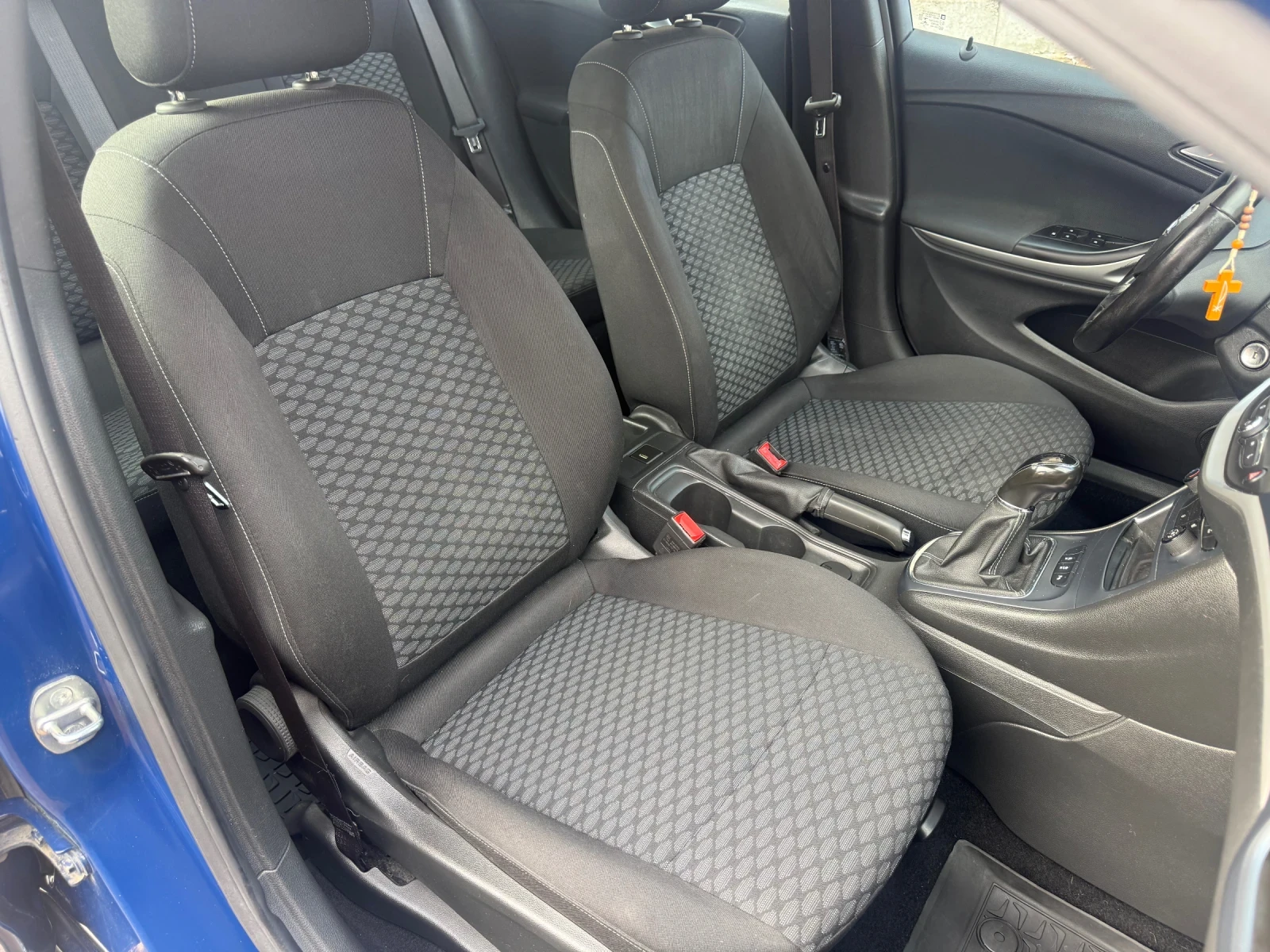 Opel Astra 1.0-105kc, снимка 15 - Автомобили и джипове - 55192568