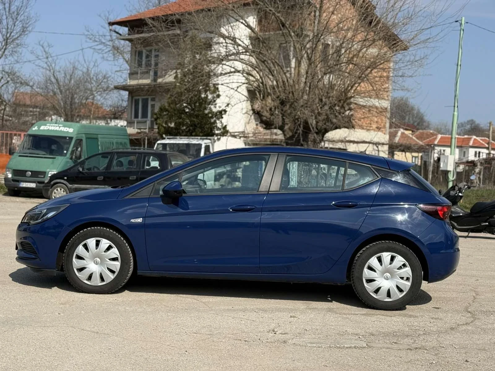 Opel Astra 1.0-105kc, снимка 8 - Автомобили и джипове - 55192568