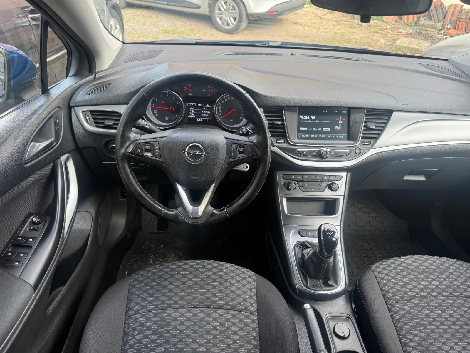 Opel Astra 1.0-105kc, снимка 10 - Автомобили и джипове - 55192568