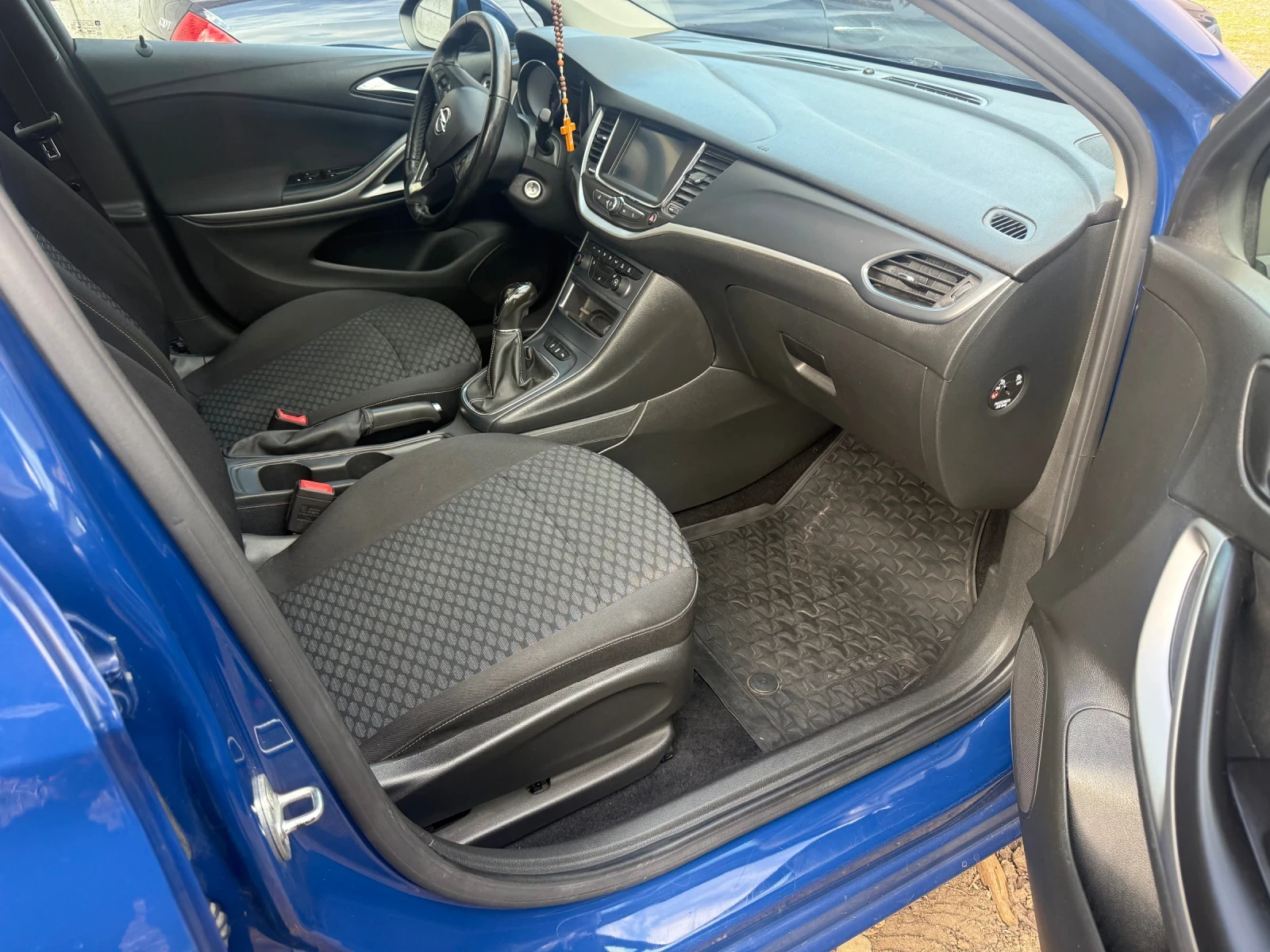Opel Astra 1.0-105kc, снимка 16 - Автомобили и джипове - 55192568
