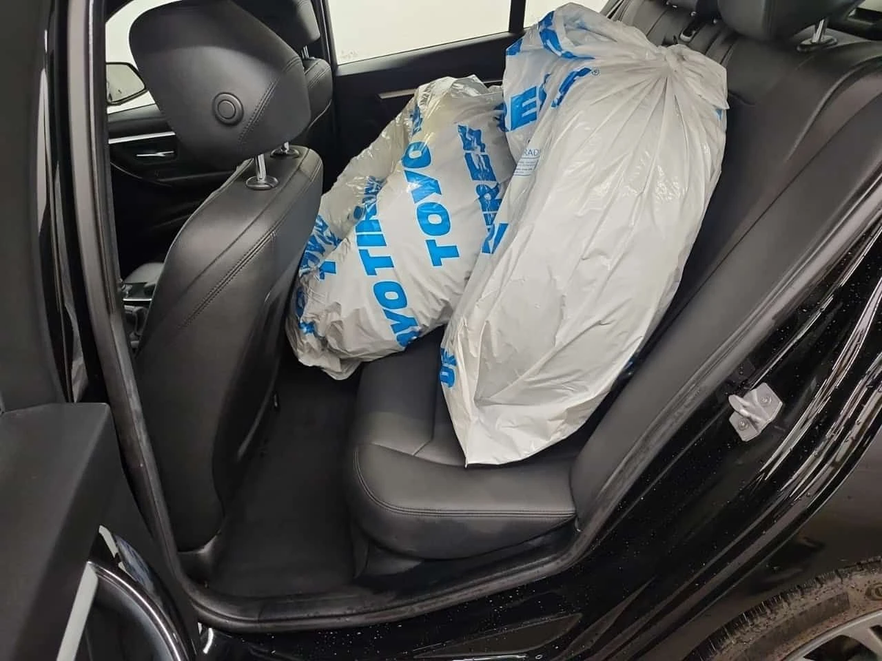 BMW 330 * 330I XDRIVE * CARFAX * БЕЗ ПЪРВОНАЧАЛНА ВНОСКА, снимка 12 - Автомобили и джипове - 55301253
