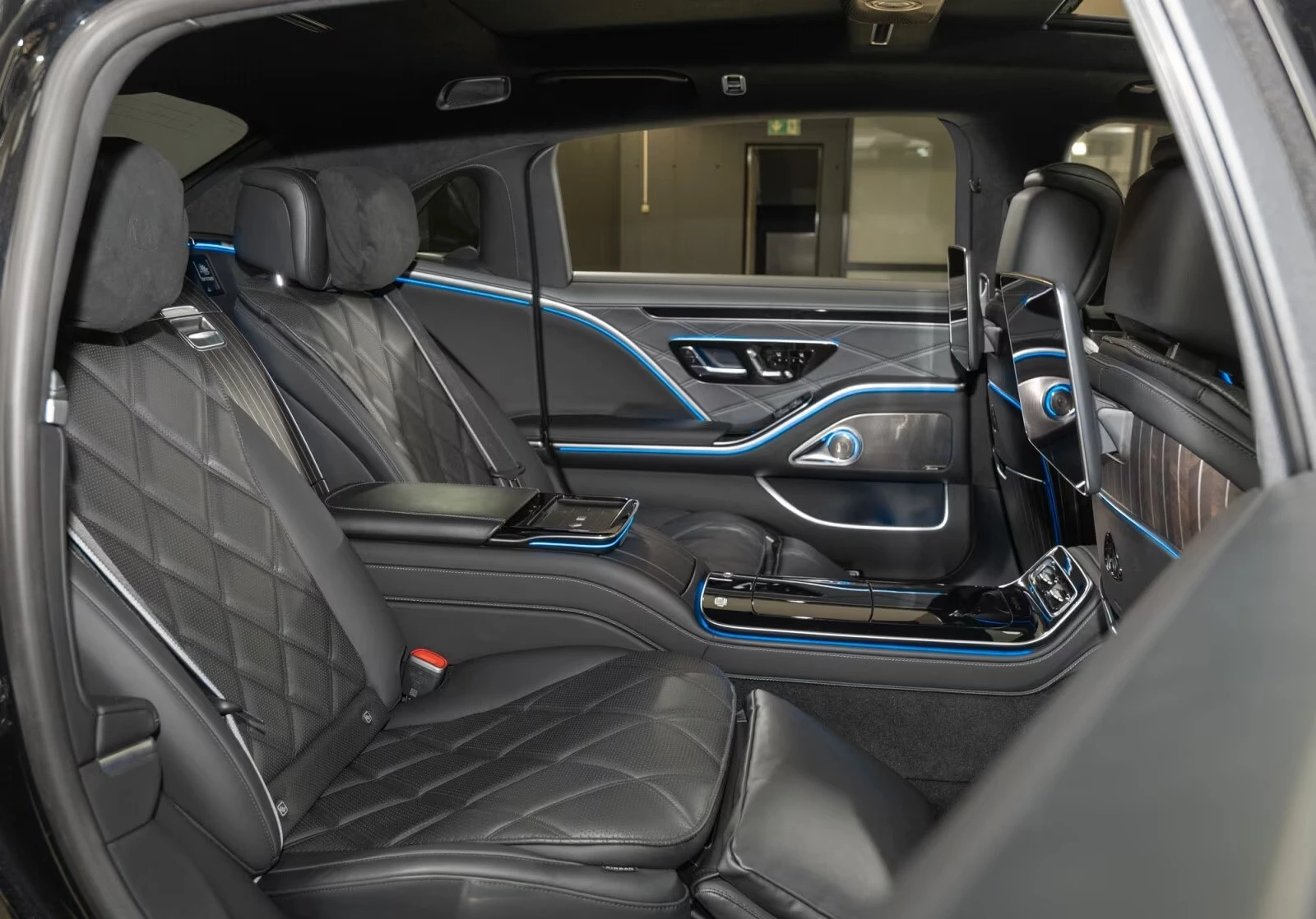 Mercedes-Benz S 580 MAYBACH 4MATIC NIGHT-SERIES E-ACTIVE BODY CONTROL , снимка 16 - Автомобили и джипове - 55425607