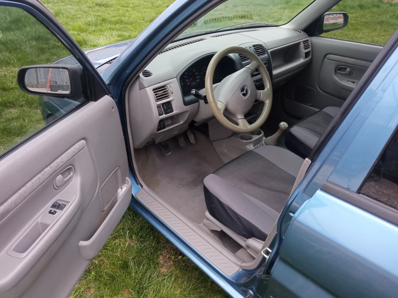 Mazda Demio 1.5 , 75k.c., снимка 3 - Автомобили и джипове - 55456327
