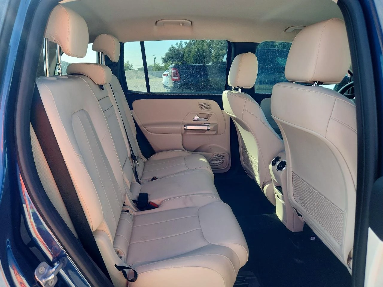 Mercedes-Benz EQB 250+ * ПОДГРЕВ* КАМЕРА* LANE* ASSIST* , снимка 10 - Автомобили и джипове - 56182761