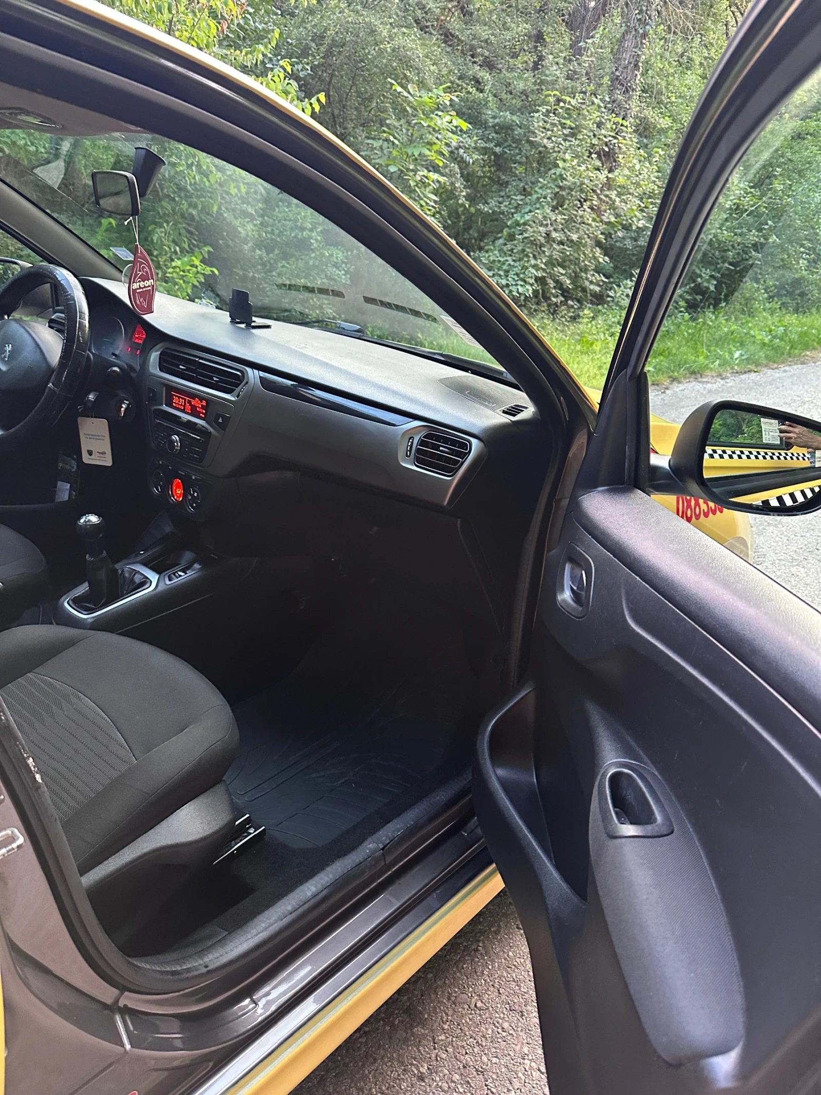 Peugeot 301 1.6 hdi, снимка 10 - Автомобили и джипове - 56403427
