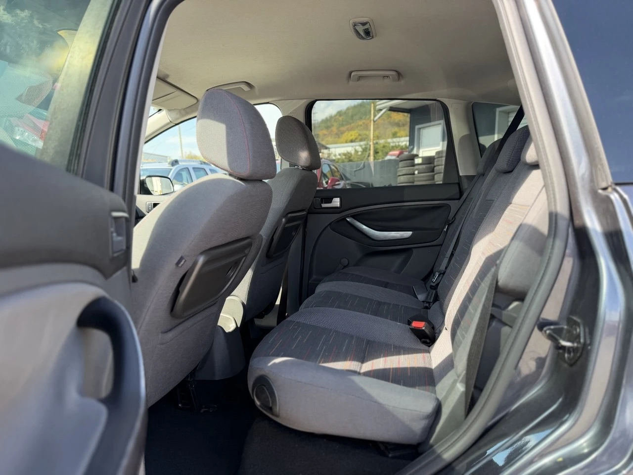 Ford C-max 1.6TDCi FACELIFT, снимка 11 - Автомобили и джипове - 56441180