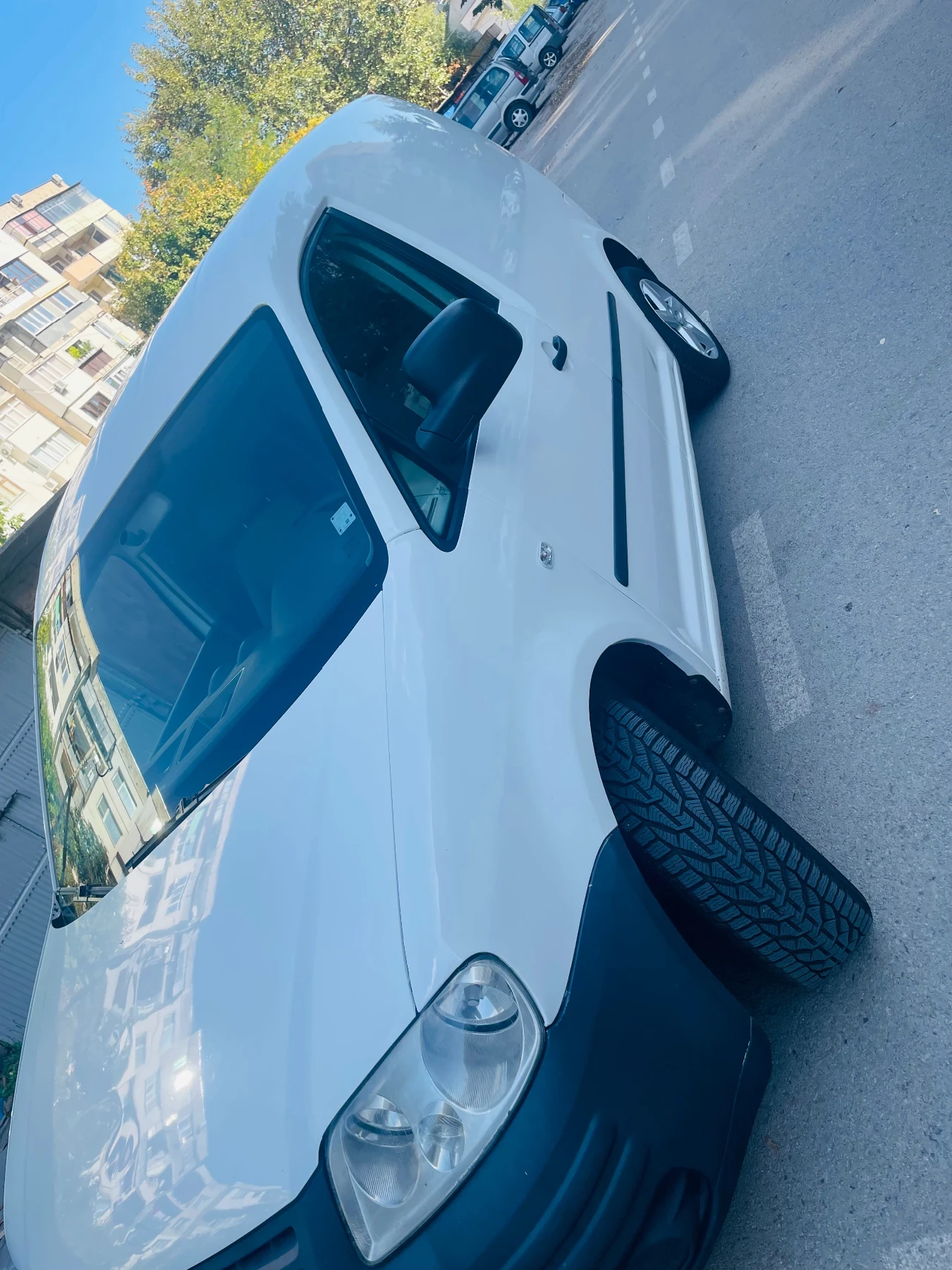 VW Caddy 1.9 105, снимка 2 - Автомобили и джипове - 56594320