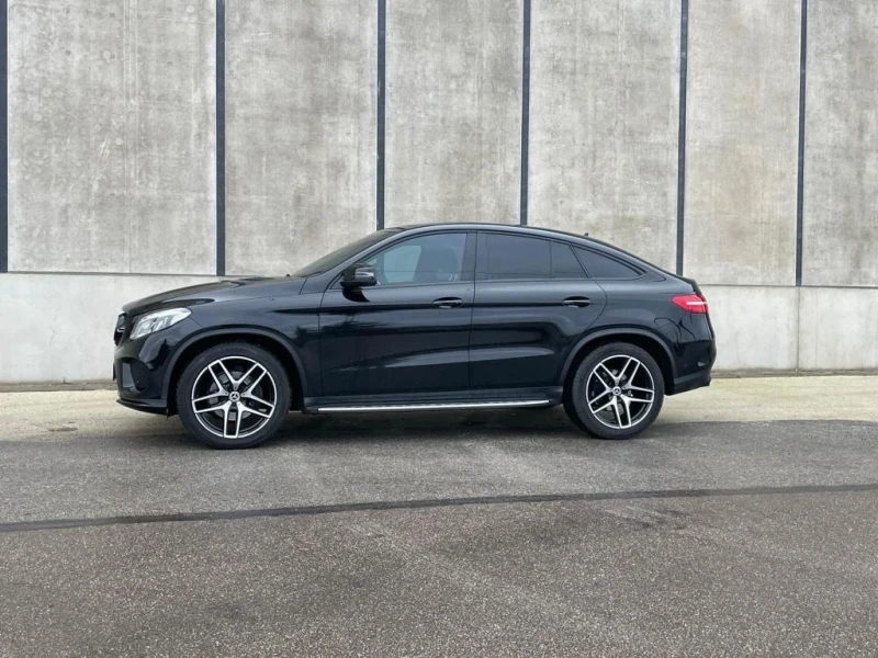 Mercedes-Benz GLE 350 4Matic* AMG* Coupe* Pano* H&K* Keyless, снимка 4 - Автомобили и джипове - 47451779