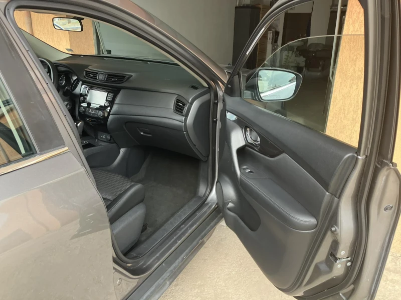 Nissan Rogue, снимка 6 - Автомобили и джипове - 49019409