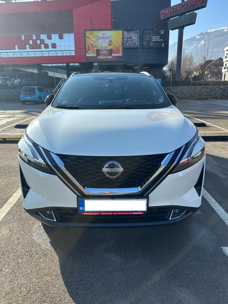 Nissan Qashqai Tekna Plus 4x4, снимка 1 - Автомобили и джипове - 49259227