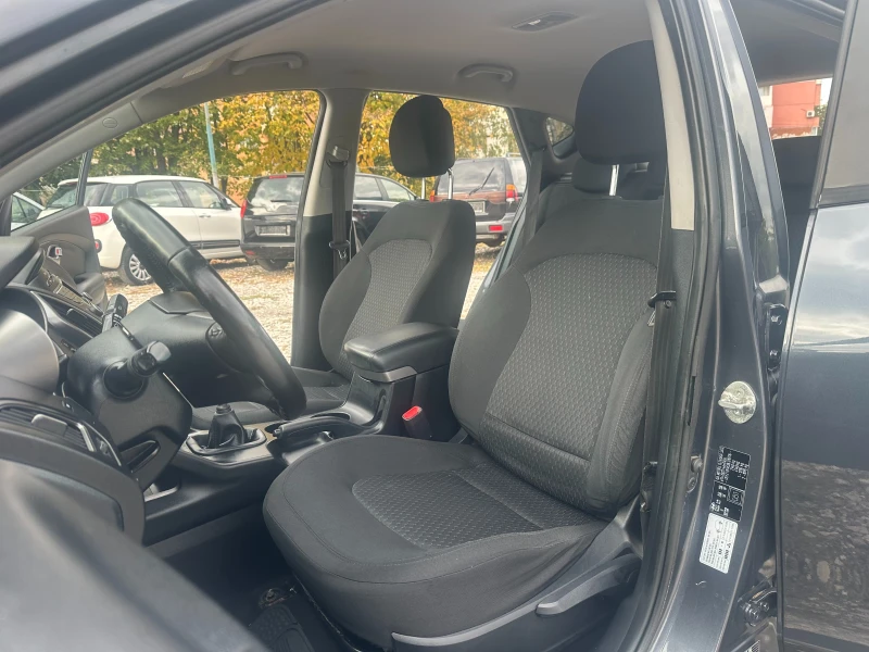 Hyundai IX35 2.0CRDI 136kc 4x4, снимка 9 - Автомобили и джипове - 52156639