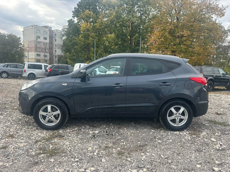 Hyundai IX35 2.0CRDI 136kc 4x4, снимка 6 - Автомобили и джипове - 52156639